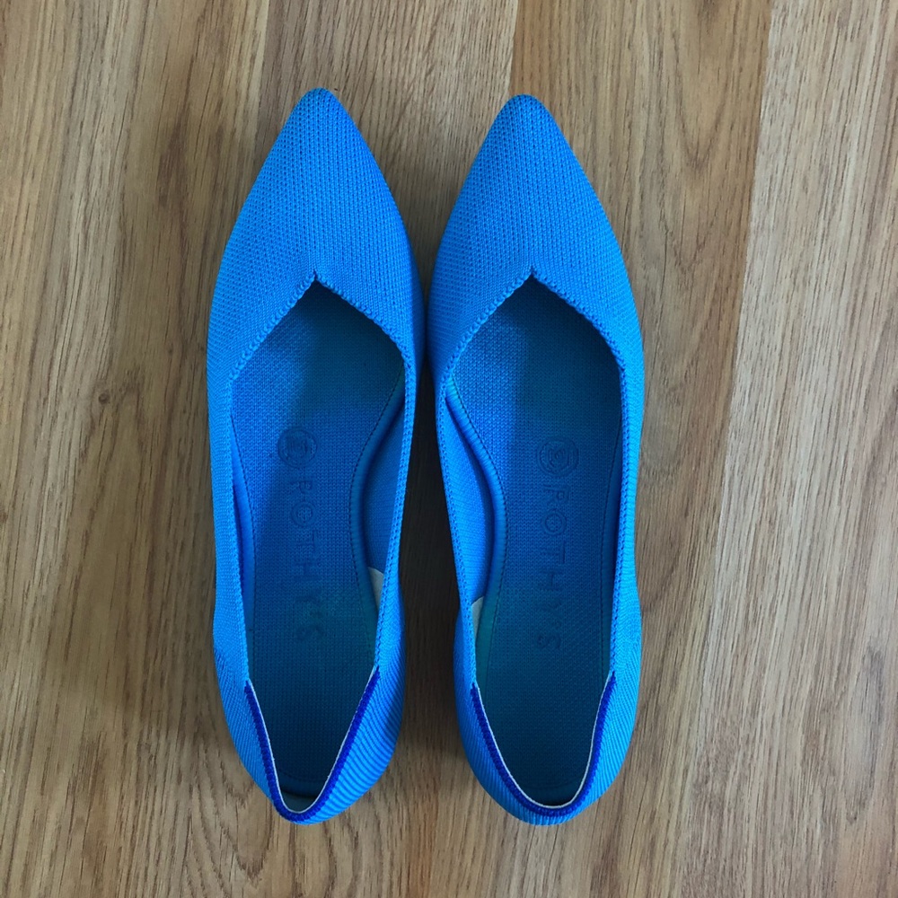 Rothys size 7 peacock points